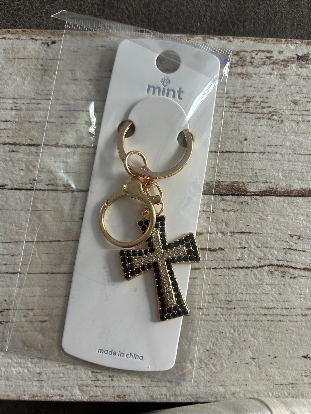 5-)25 Mint Gold-tone Key & Card Holder with Black Pave Cross Charm